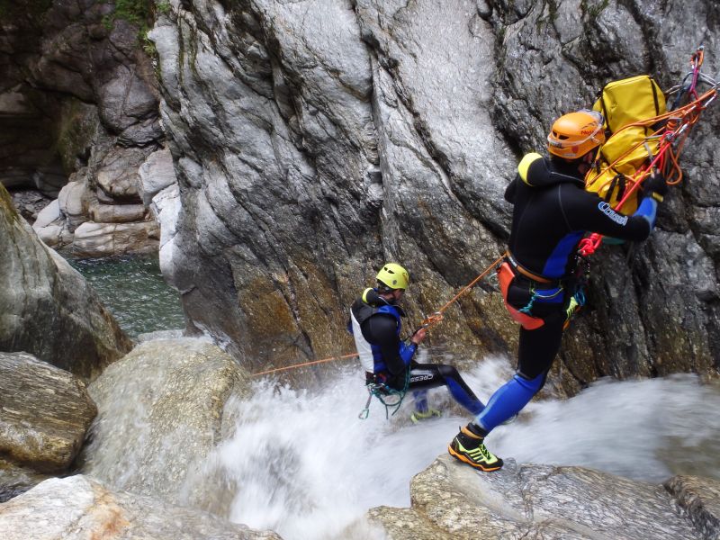 Formations canyoning - Discovery Canyon - SOA Canyoning Guide Refresh